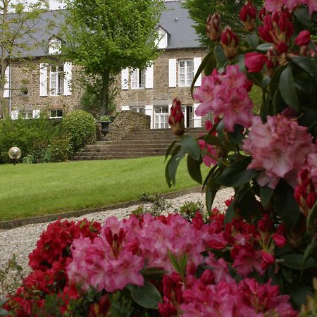 Logis Hotel Du Chateau Combourg Restaurace fotografie