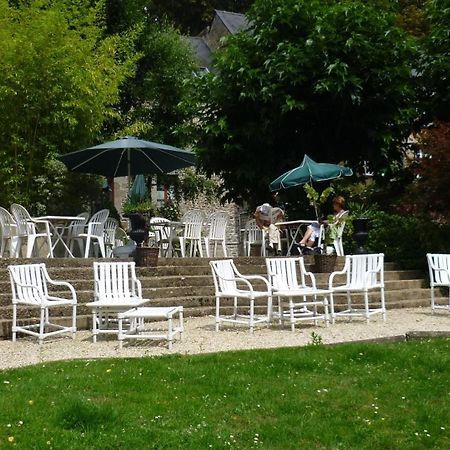 Logis Hotel Du Chateau Combourg Exteriér fotografie